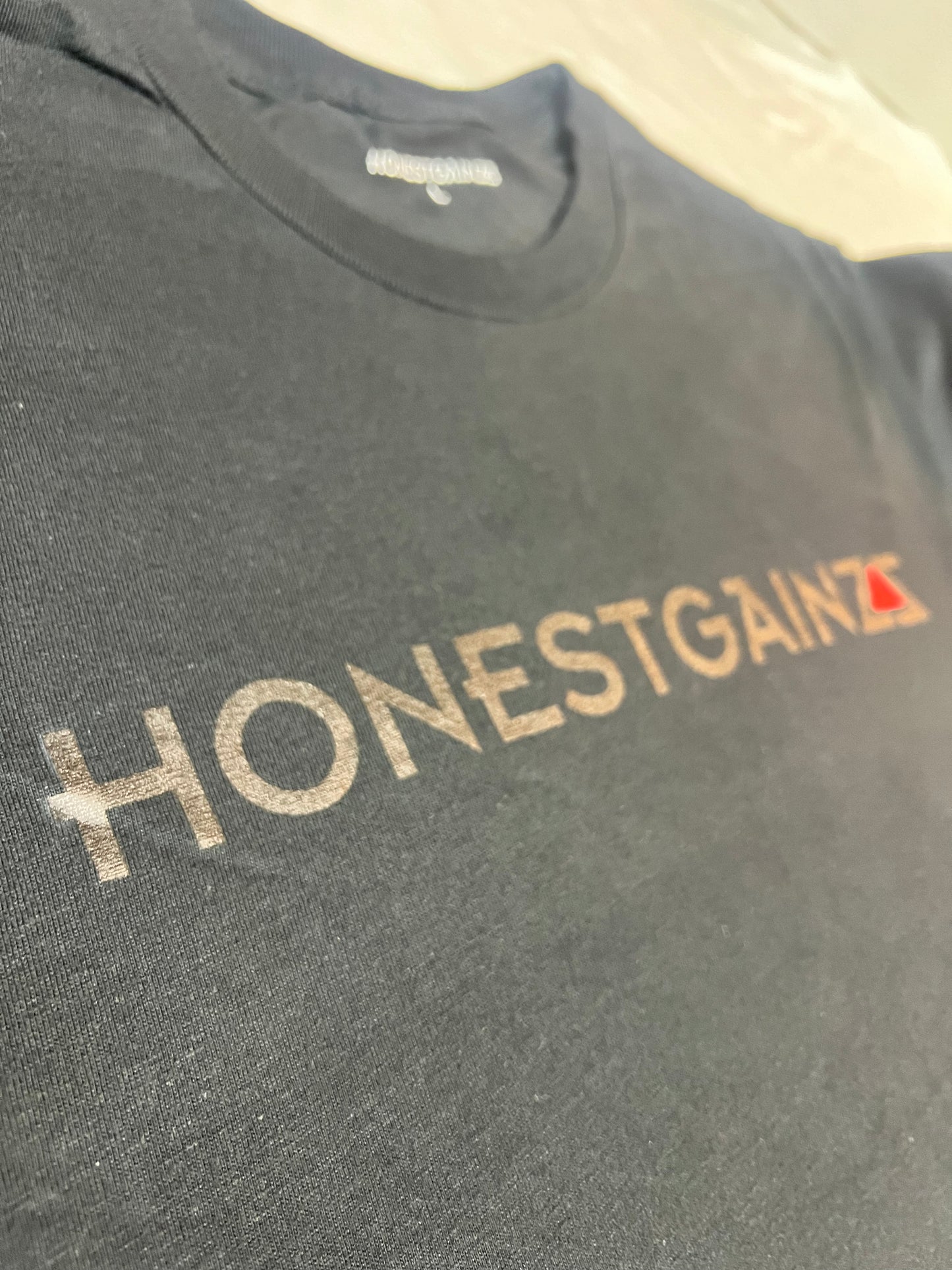 Honestgainzz™ Eclipse Black Tee