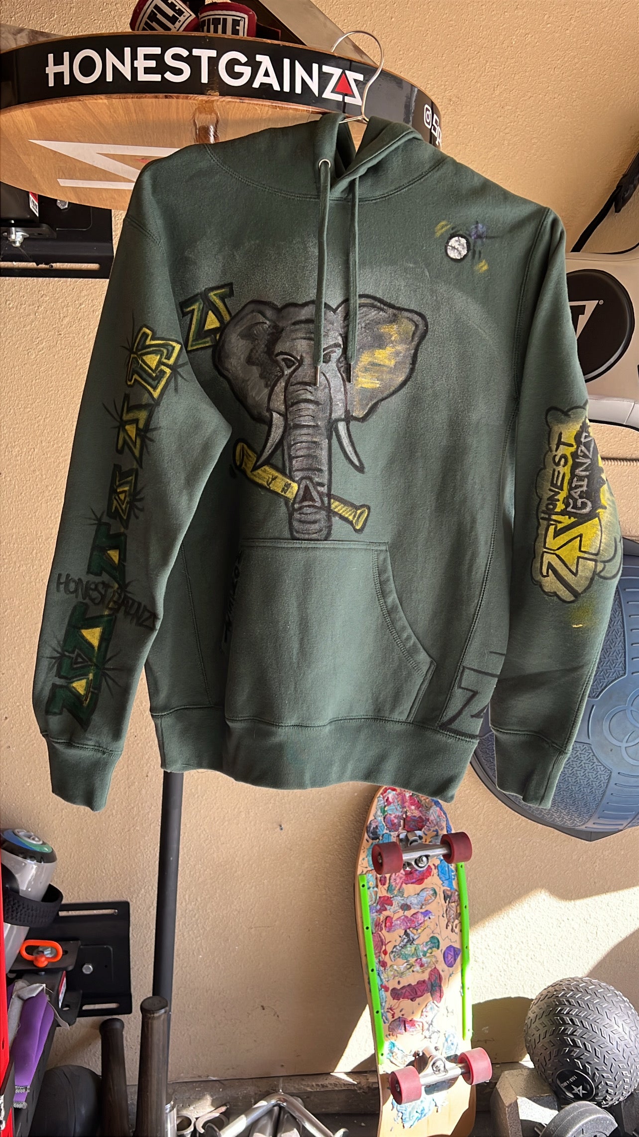 Piece 11 ELEPHANT SWING HOOD ON FIRE 002