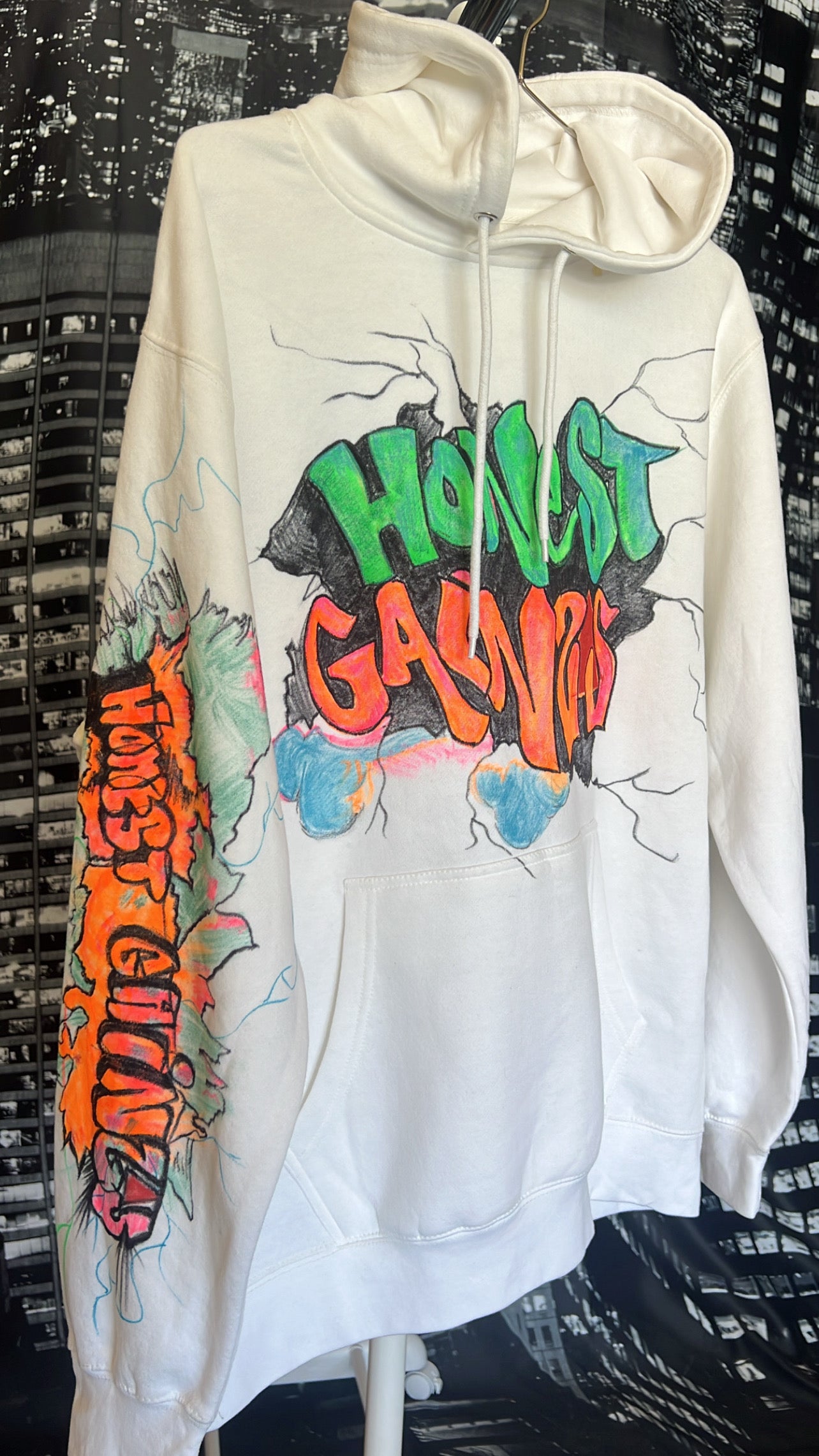 BREAKTHRU BLOOM 004 of 25
HOOD ON FIRE Capsule 002
